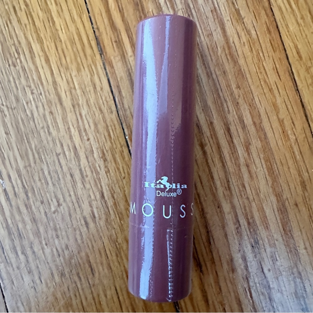 Italia Deluxe lipstick